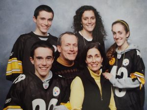 Image: Family dressed in Steelers Gear 