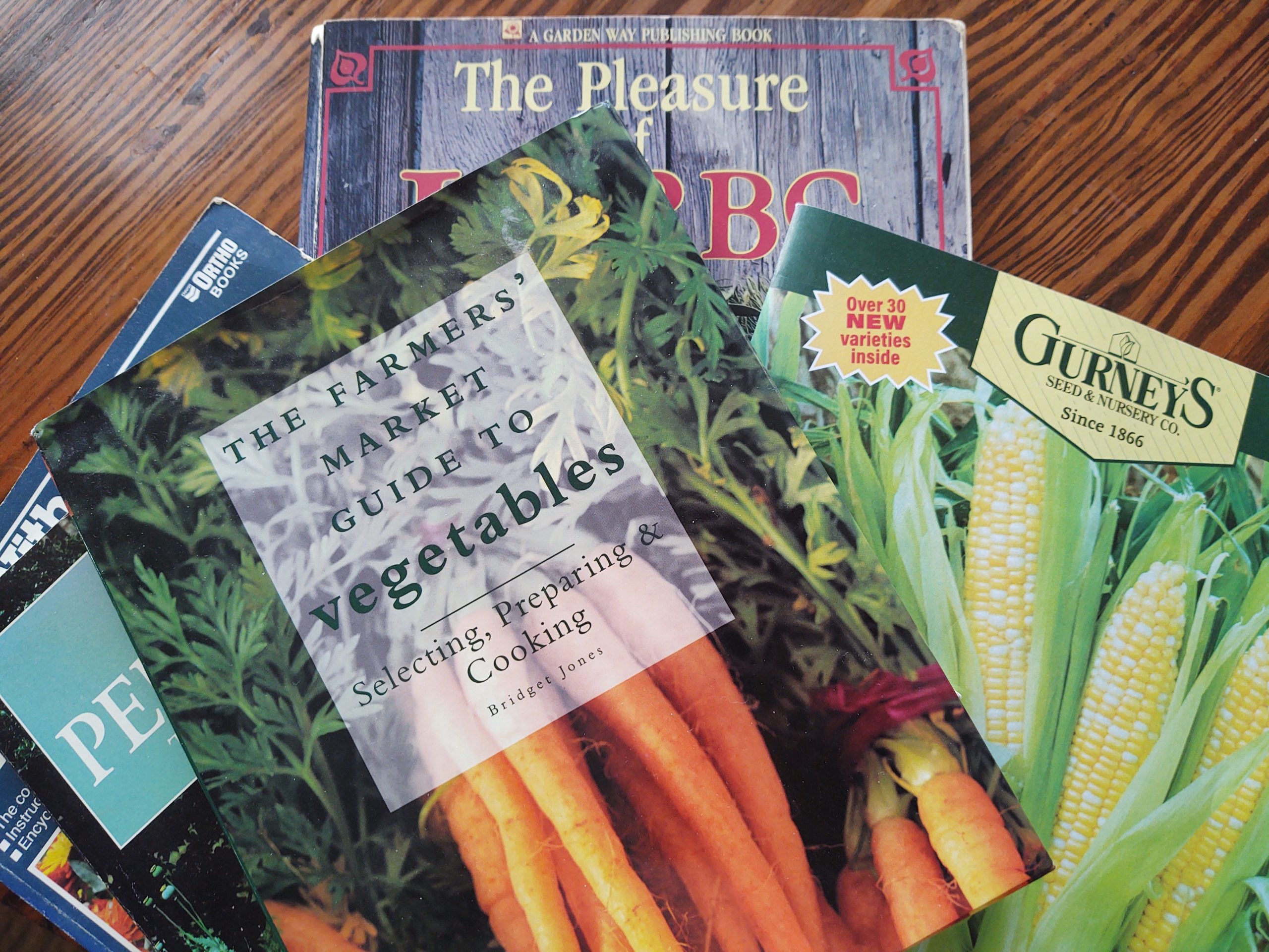 Image: Gardening catalogs and books
